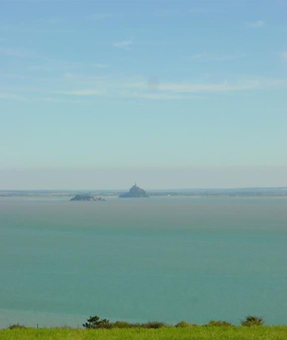 Holiday home Maison Vue Sur Le Mont Saint Michel Et Sa Baie